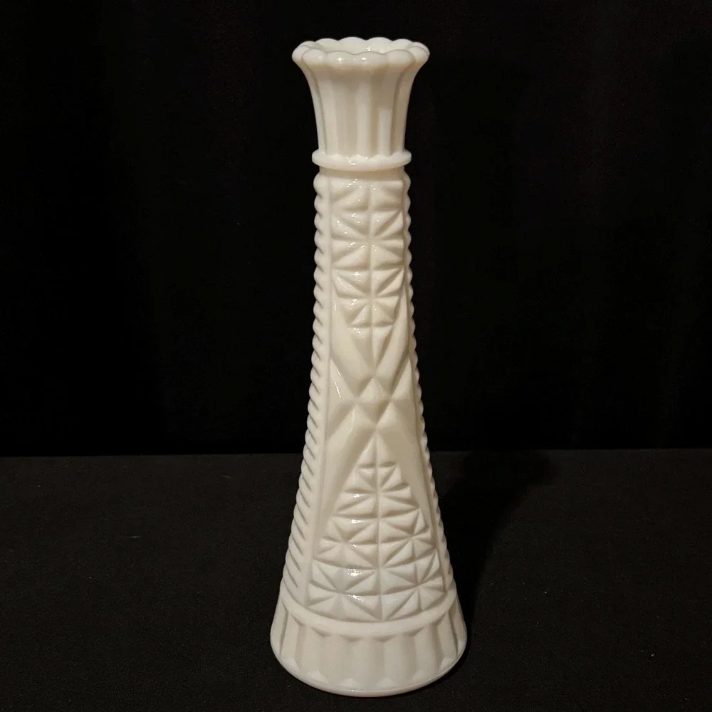 Vintage Milk Glass Vase – Embossed Geometric Pattern Bud Vase